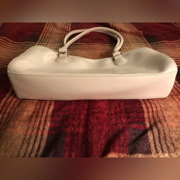 HOBO Leather Handbag - Picture 3 of 8